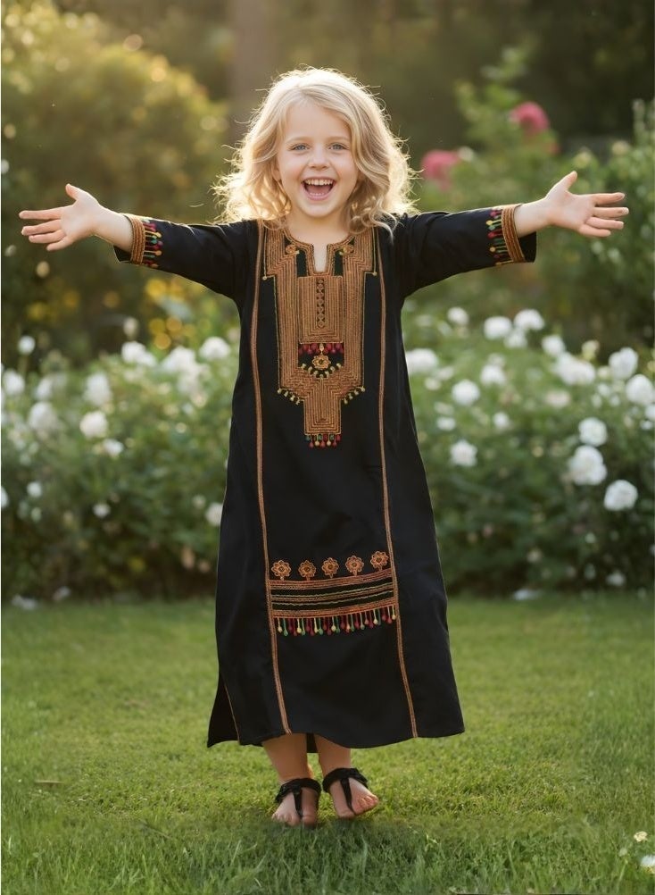Premium Asiri Kids Tatreez Embroidered Maxi Jalabiya Dress for Girls – Elegant Black Long Dress for Traditional Saudi Arabia Foundation Day - Image 2